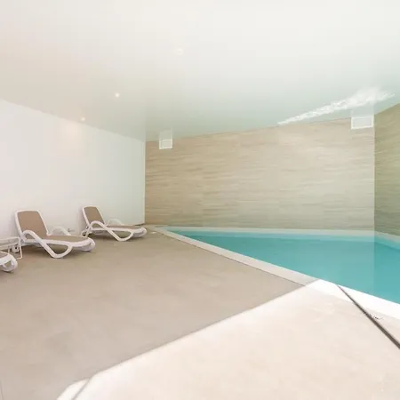 Apartmán Bikini Bottom - Modern Poolside Escape *