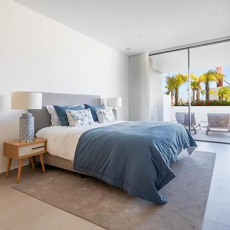 Bikini Bottom - Modern Poolside Escape Apartmán Lagos